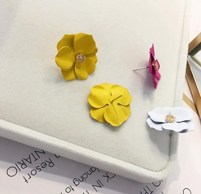 Petal-Shaped Acrylic Resin Earrings