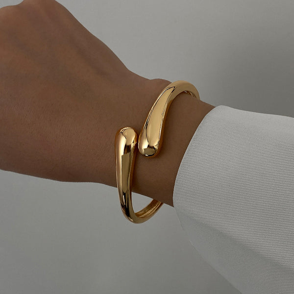 Abstract Fluid Gold Alloy Cuff Bracelet  | Zi Collection Hub