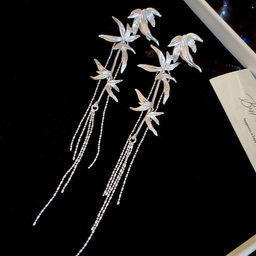 ER528 - Bamboo Leaf Tassel Metal Earrings