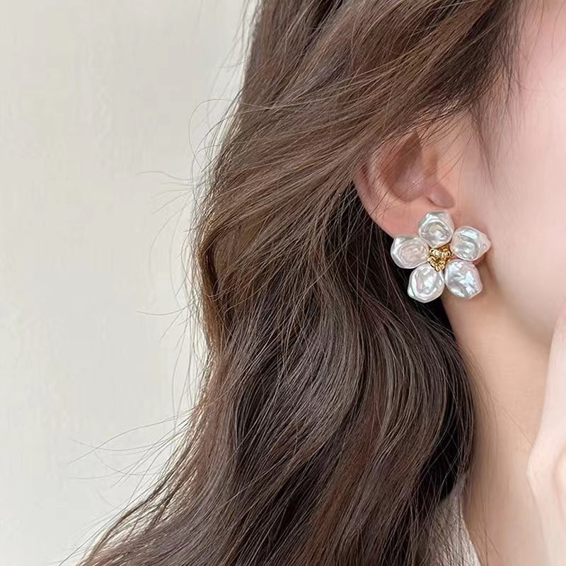 ER480 - Baroque Floral and Pearl Earrings