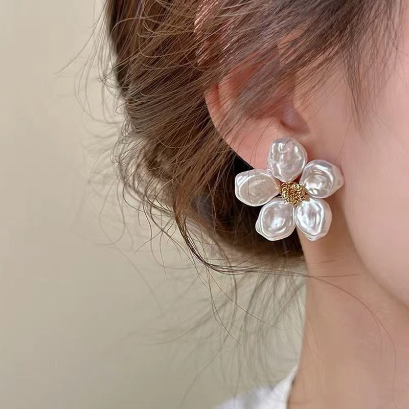 ER480 - Baroque Floral and Pearl Earrings