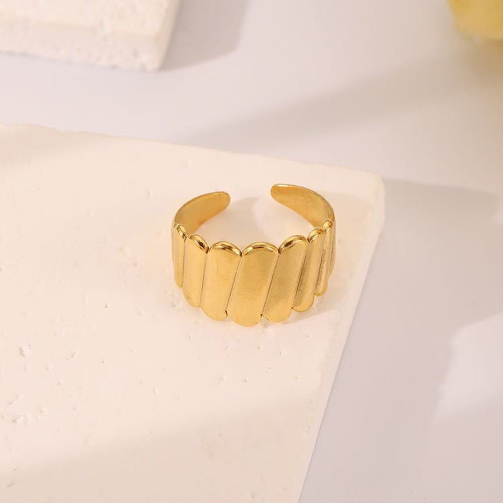SRNG-22 - Wavy Band Stainless Steel Ring - Adjustable