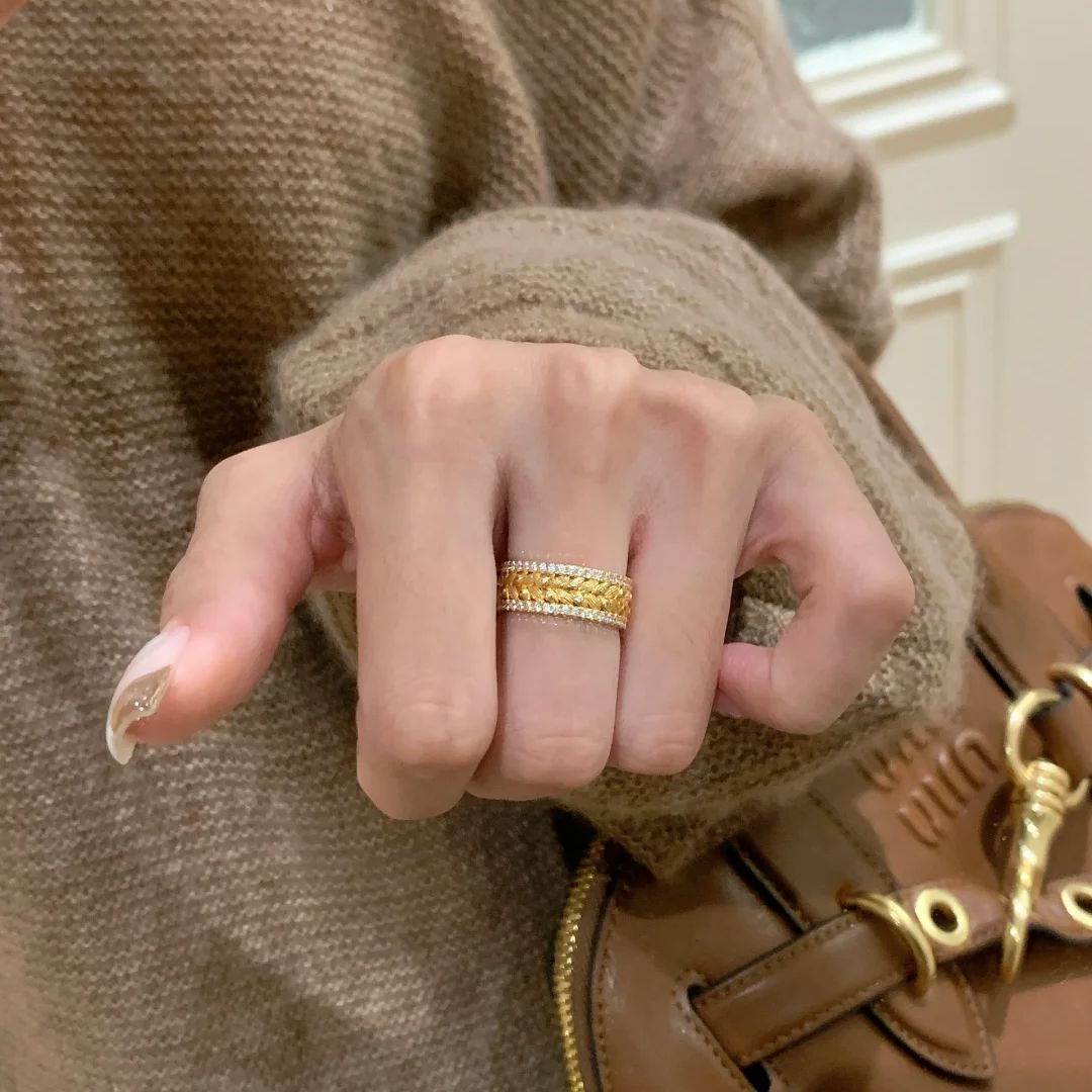 Brilliant Star River Ring - Adjustable