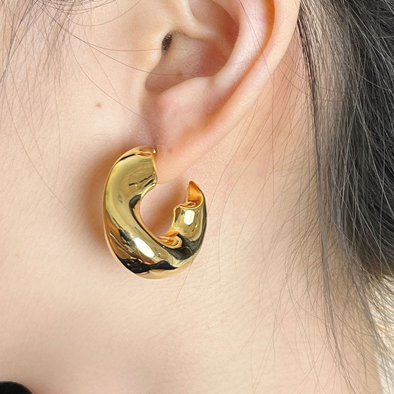 C- Shaped Circle Hollow Earrings