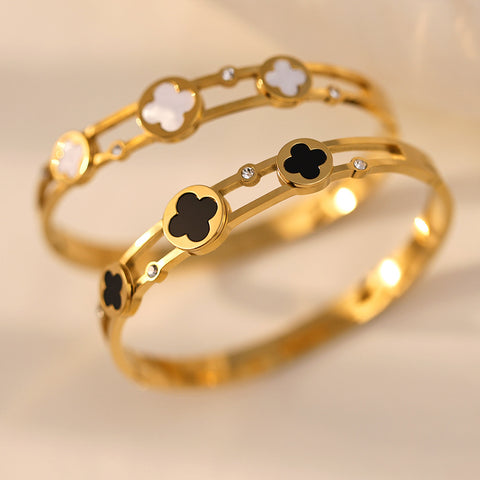 🌼 Clover Motif Bangle | Zi Collection Hub