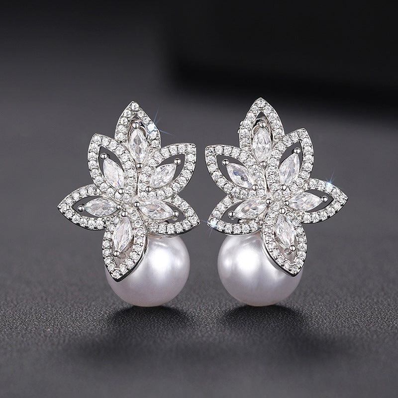 ZER32 - Creative Floral Pearl Stud Earrings
