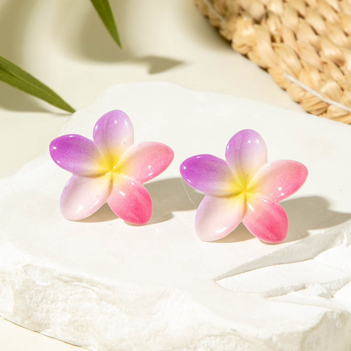 Daisy Resin Flower Earrings