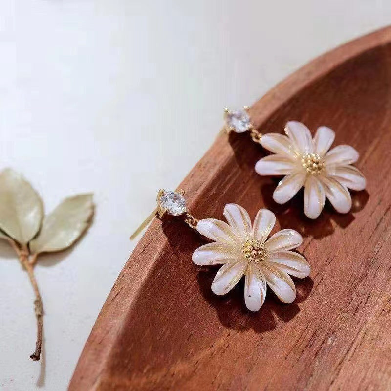ER502 - Daisy Earrings