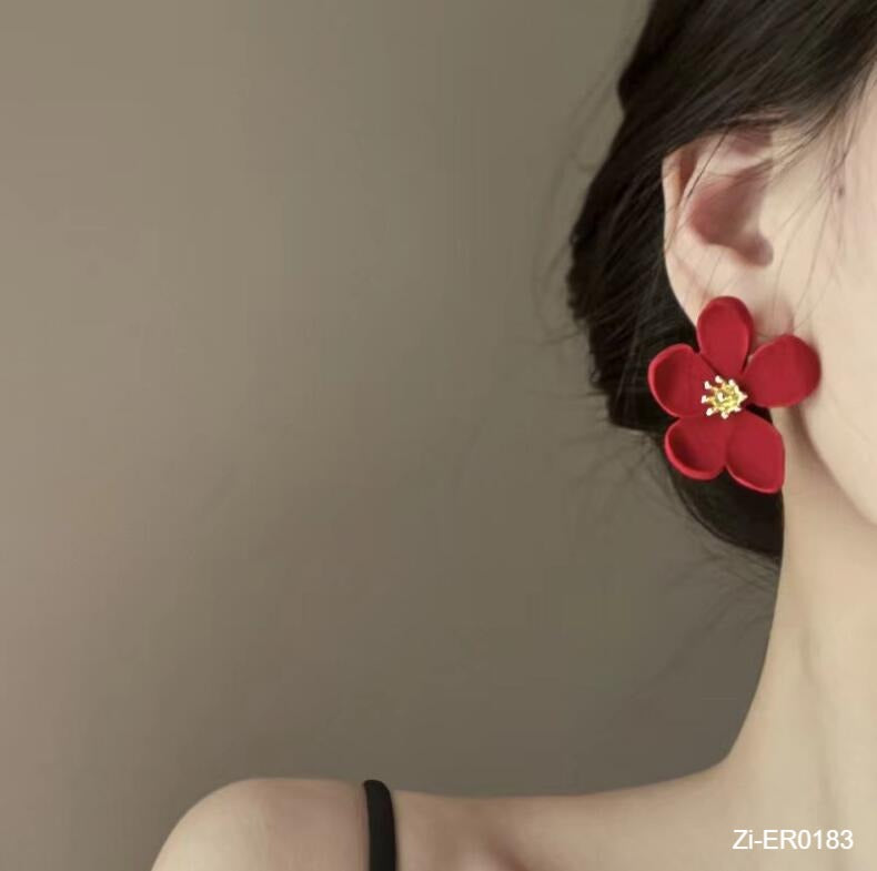 Sweet Red Gold Flower Stud Earrings - Zi Collection Hub