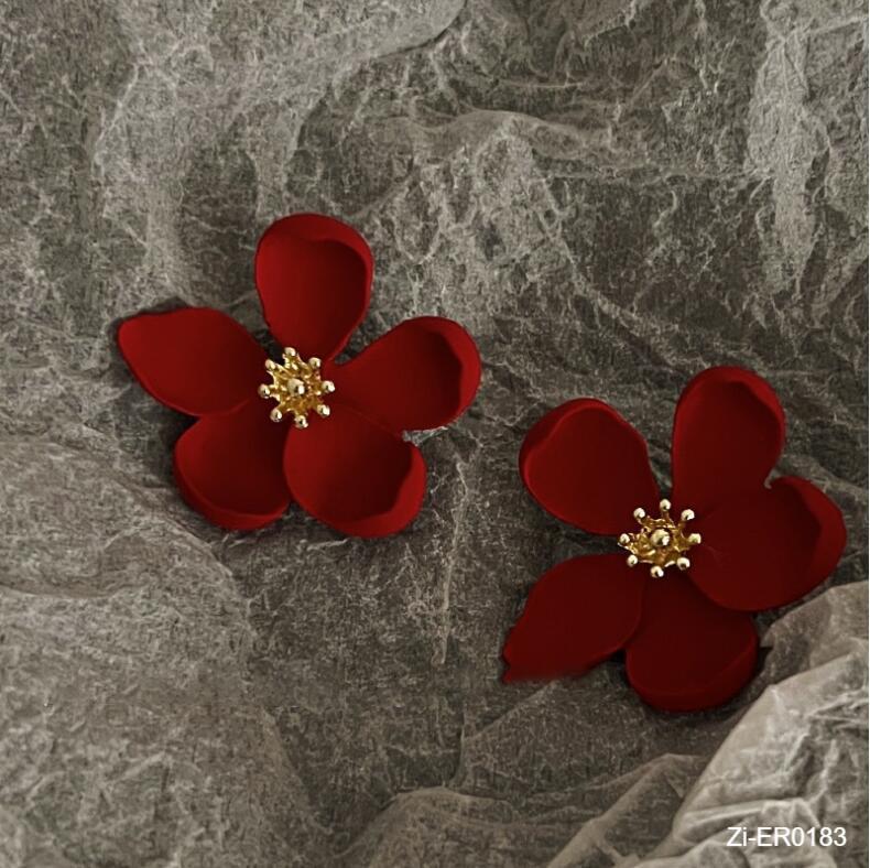 Sweet Red Gold Flower Stud Earrings - Zi Collection Hub