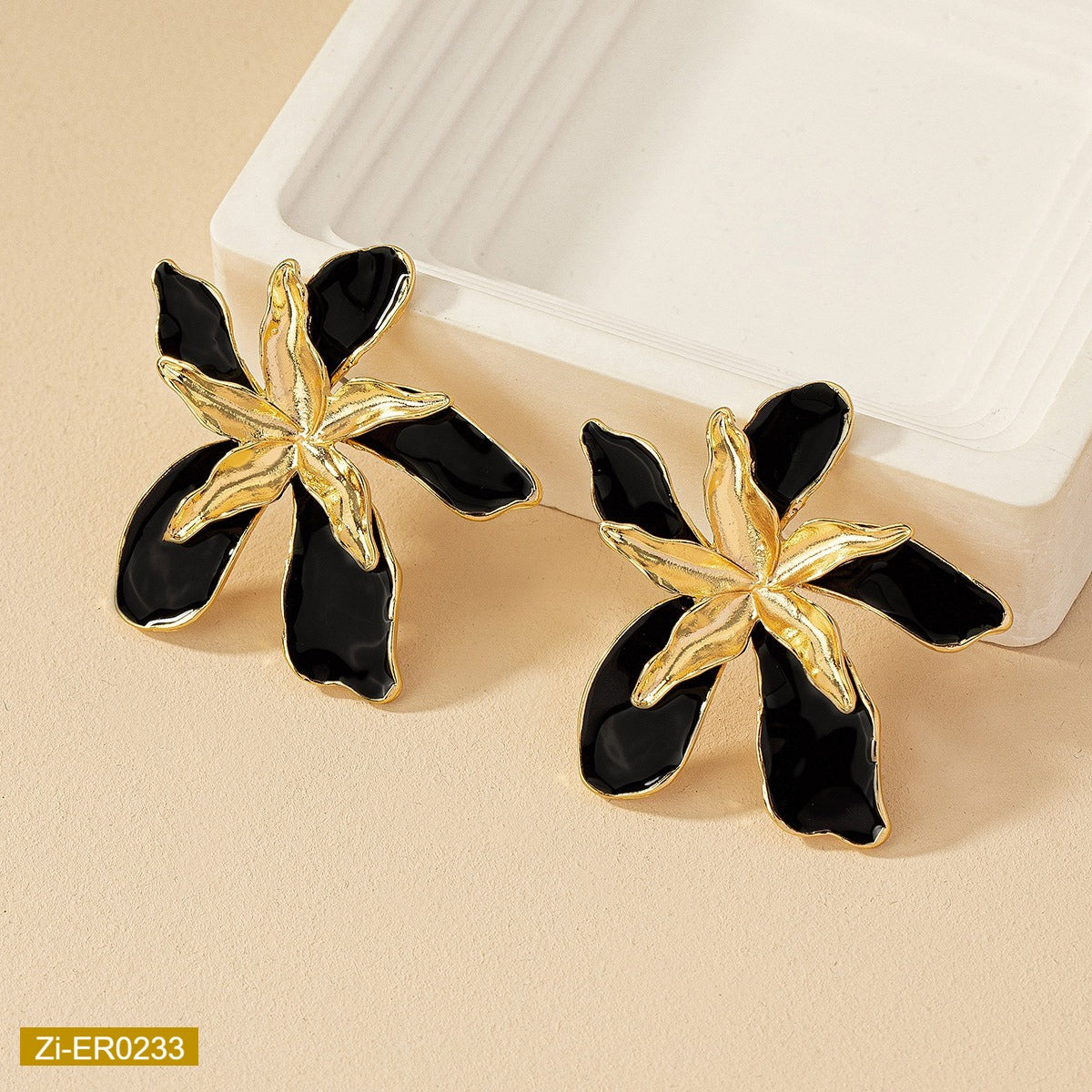 Metal Dripping Oil Flowers Earrings
