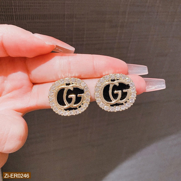 GG Korean Exquisite Round S925 Silver Needle Earrings