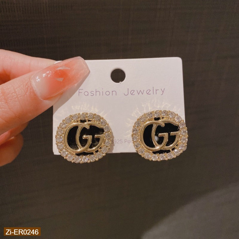 GG Korean Exquisite Round S925 Silver Needle Earrings