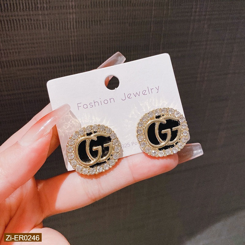 GG Korean Exquisite Round S925 Silver Needle Earrings
