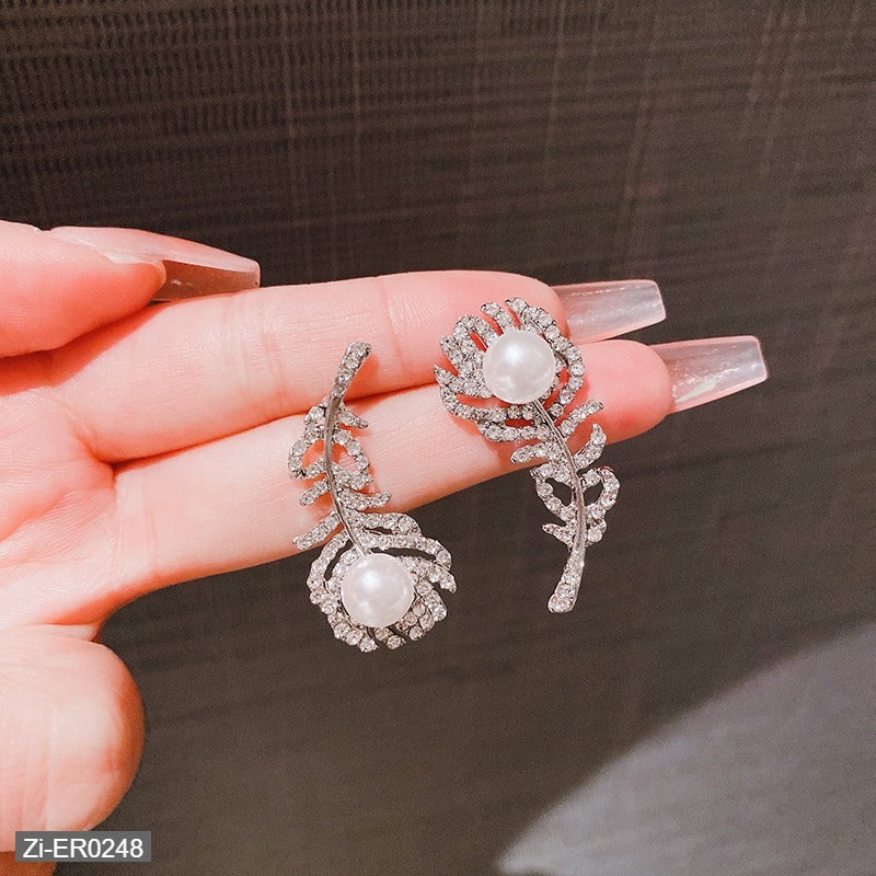 Rhinestone Feather Pearl Earrings