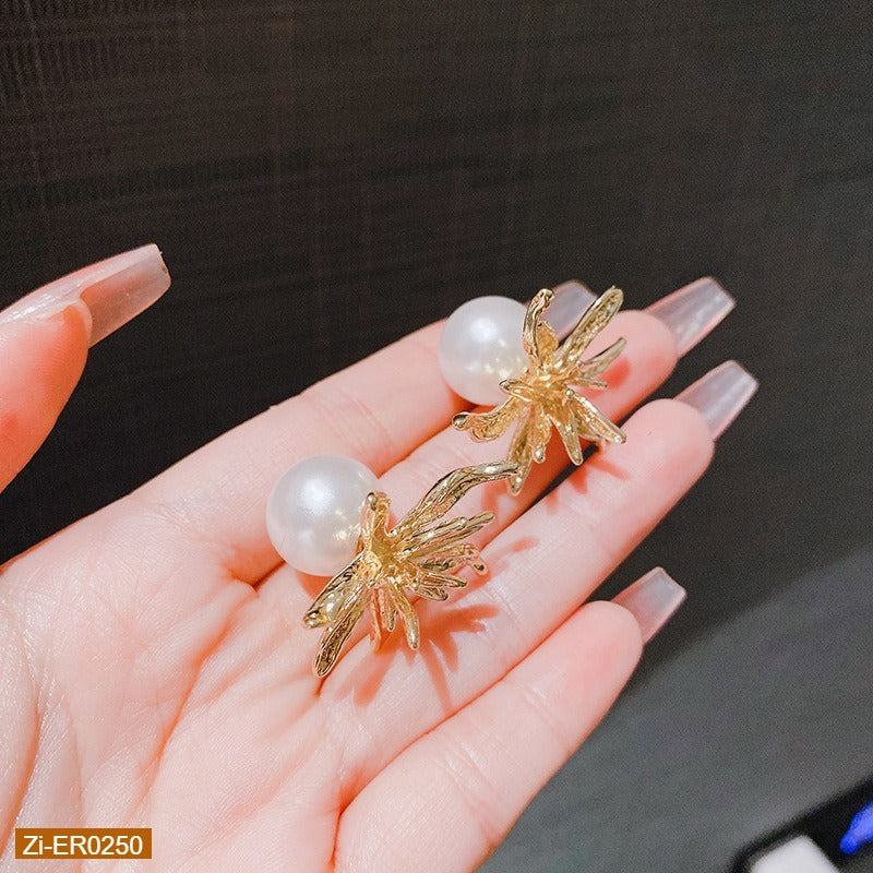 Cold Style Metal Flower Shape Earrings