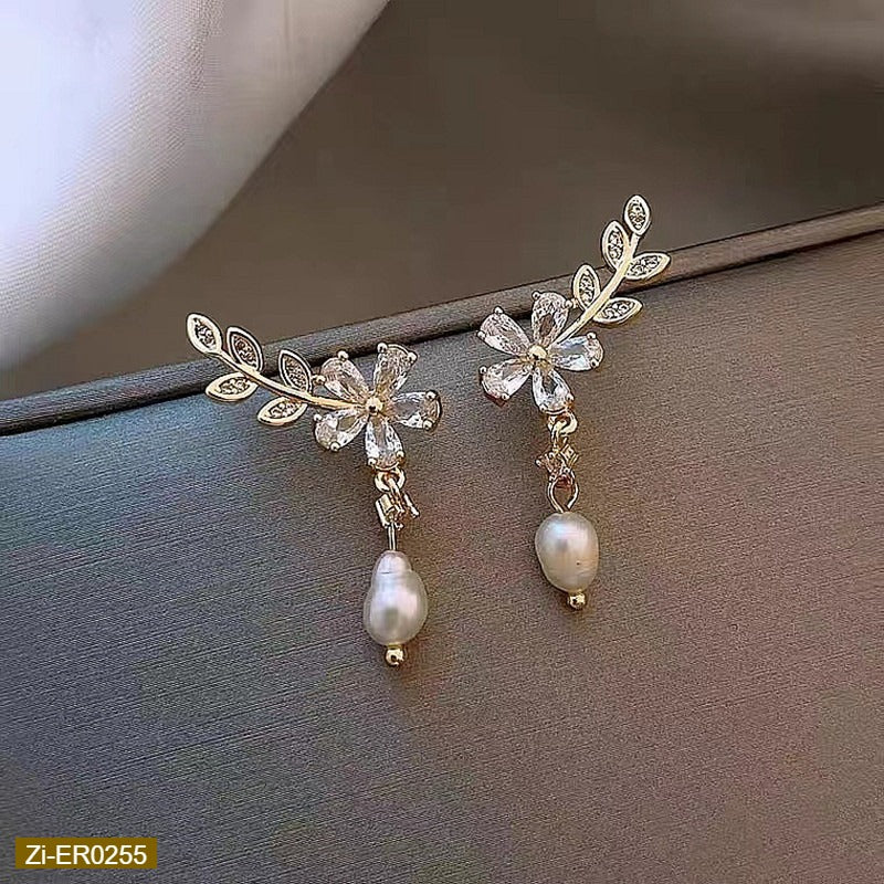Temperament Leaf Flower Pearl Earrings
