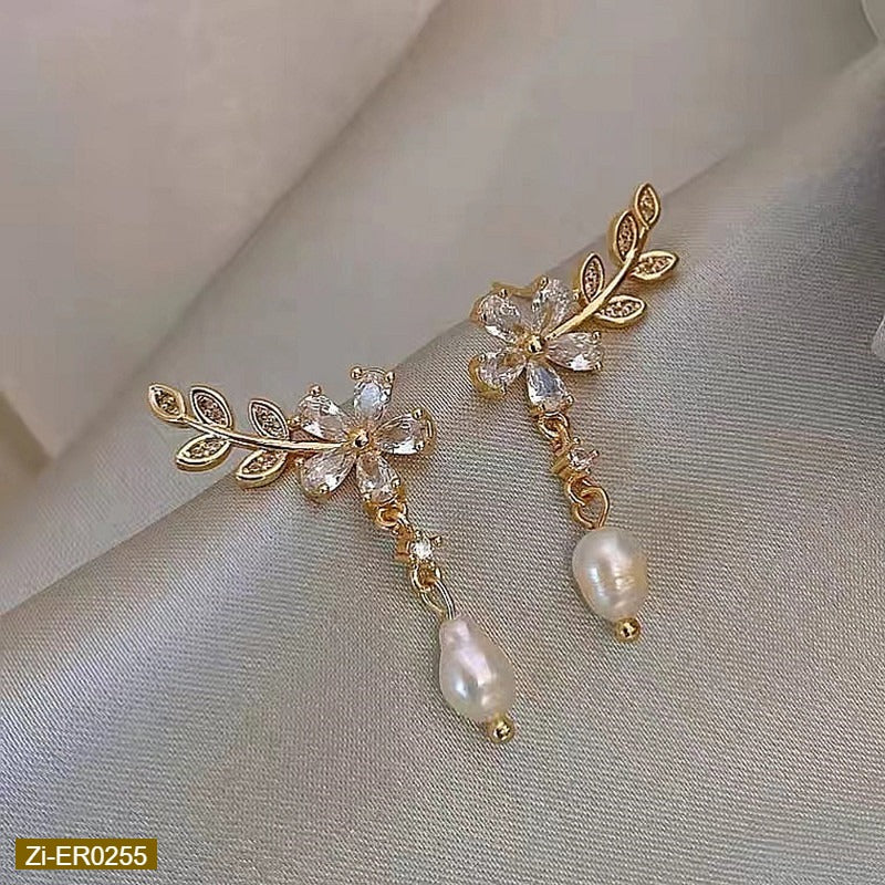 Temperament Leaf Flower Pearl Earrings