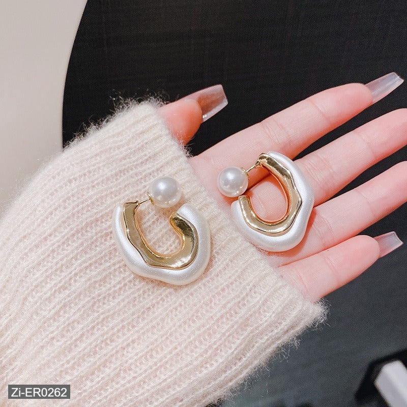 Pearl C-Shaped Earrings