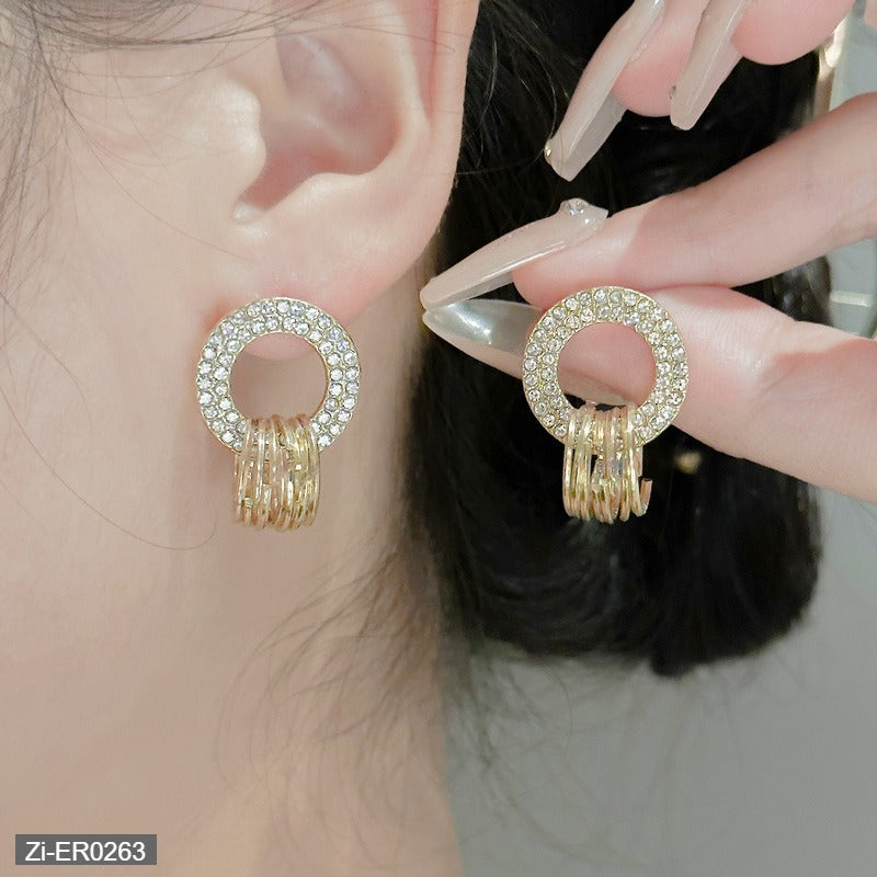 Circle Light Luxury Earrings
