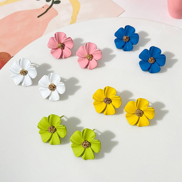 Small Fresh Flower Earrings