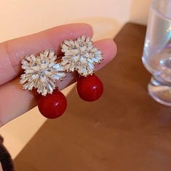 Snow Flake Elegant Pearl Earrings