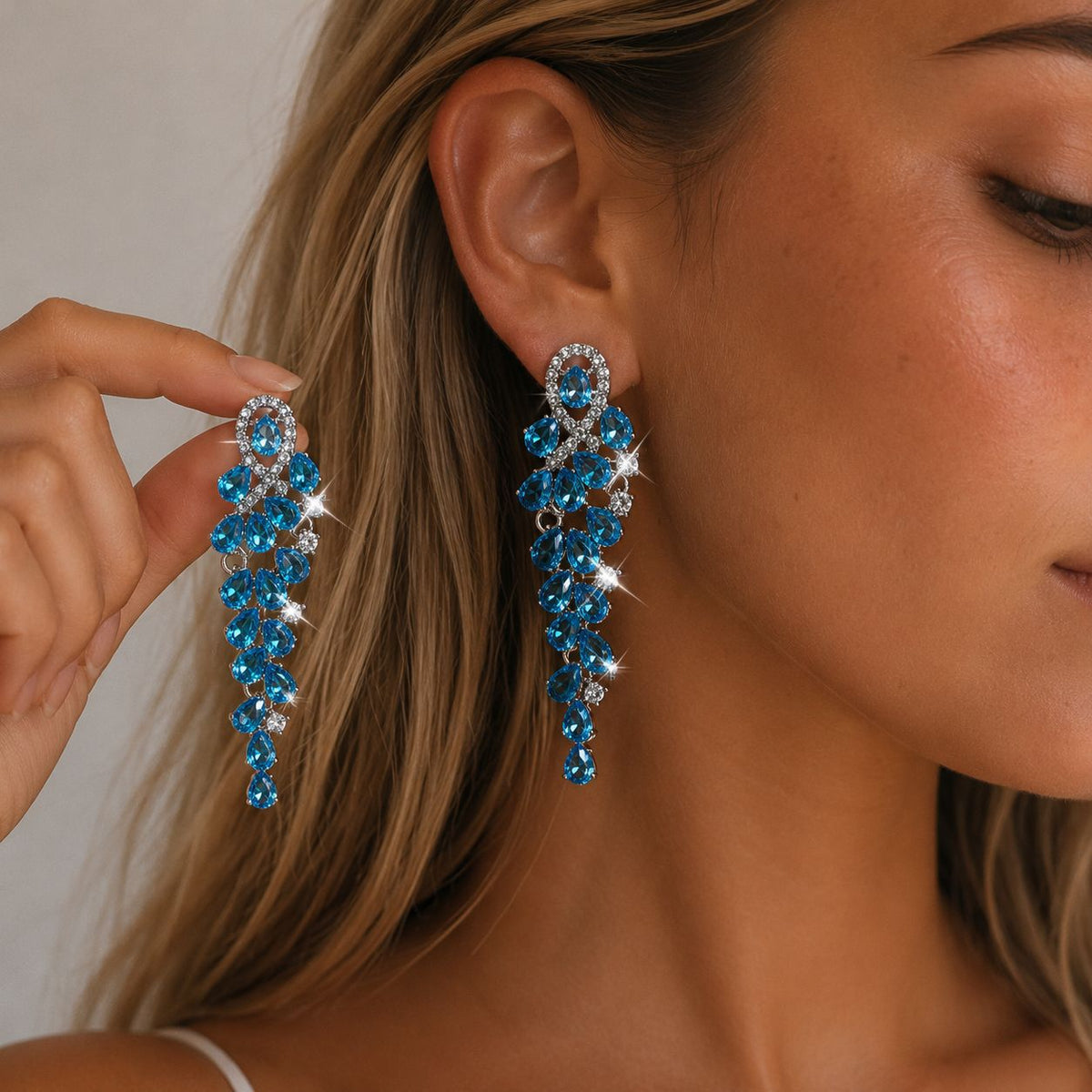 ER535 - Rhinestone Teardrop Tassel Earrings