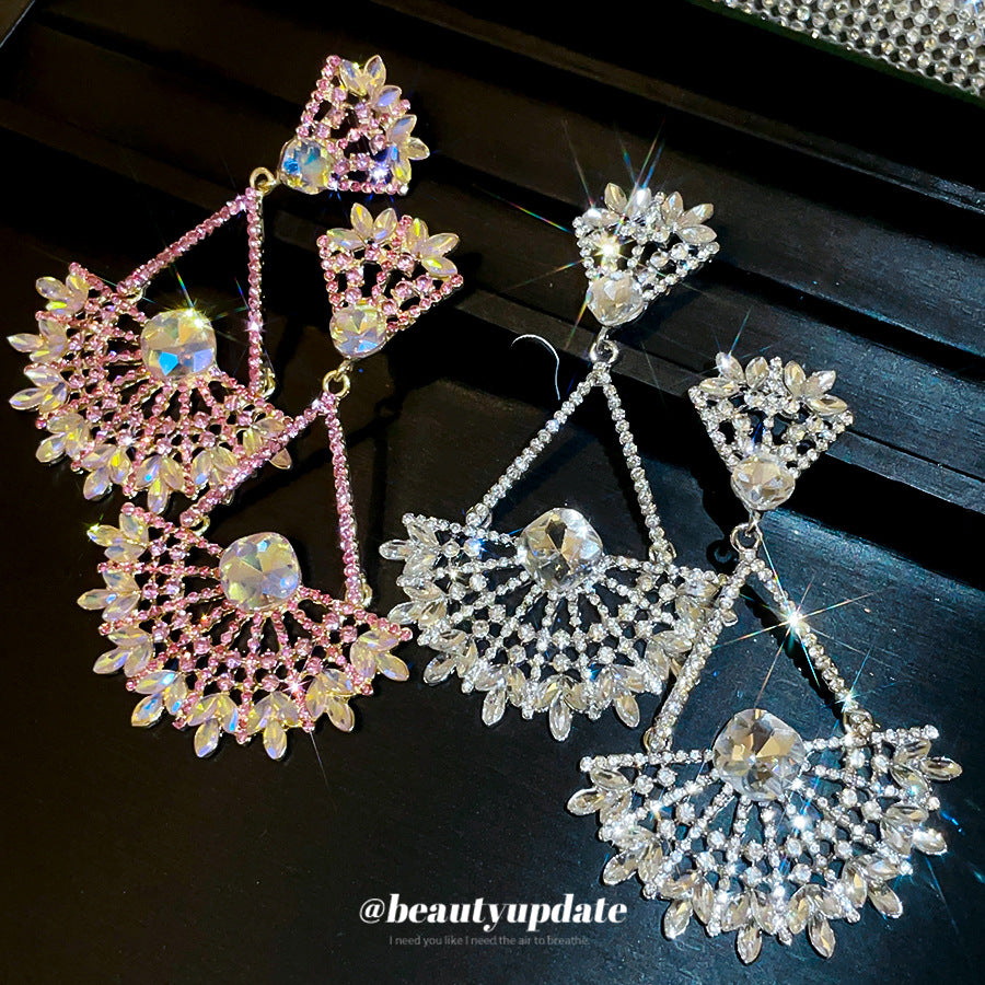 ER536 - Cloud Shaped Fan Dream Court Style Earrings