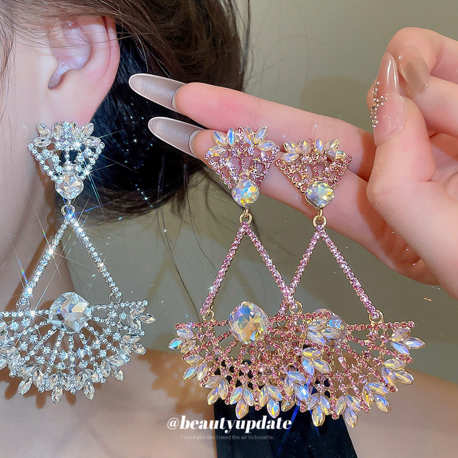 ER536 - Cloud Shaped Fan Dream Court Style Earrings