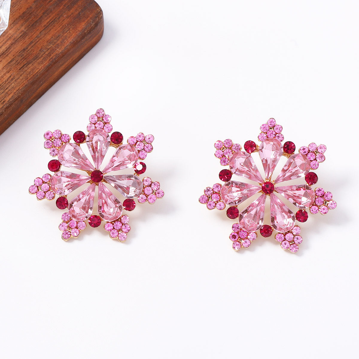ER541 - Glamorous Rhinestone Earrings