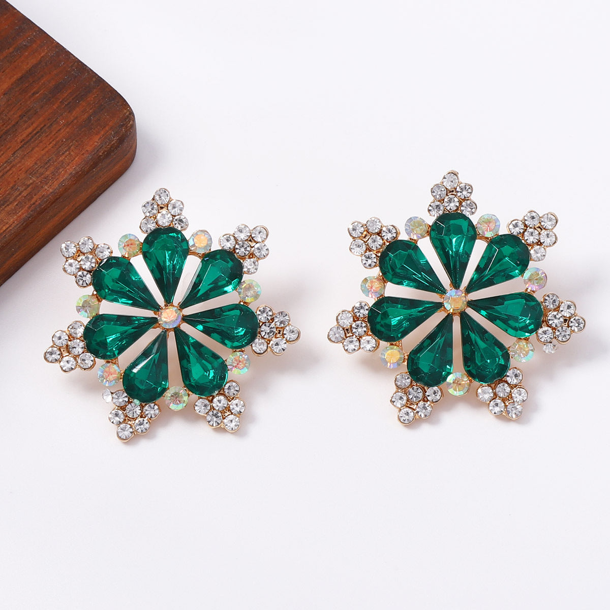 ER541 - Glamorous Rhinestone Earrings