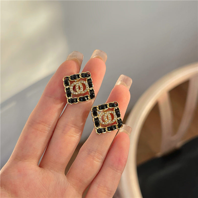 ER547 - Korean High End Style Stud Earrings