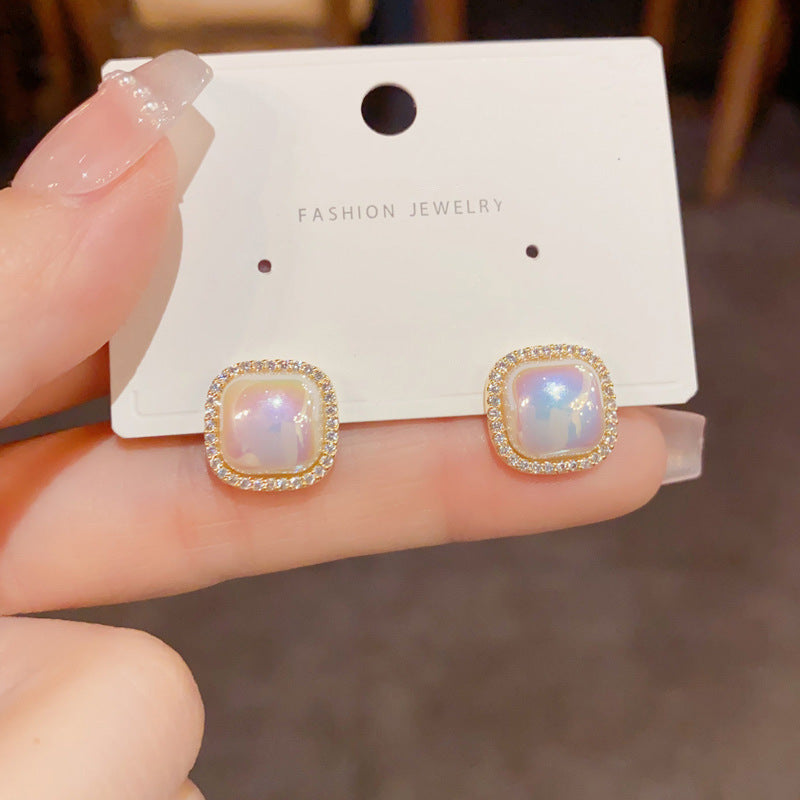 ER551 - Square Pearl Stud Earrings