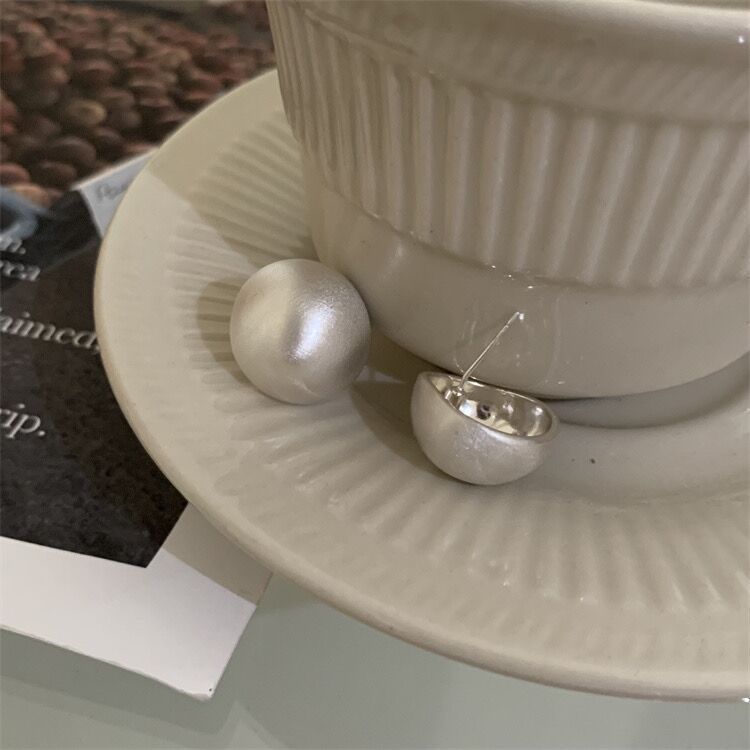 ER552 - Round Brushed Metal Stud Earrings