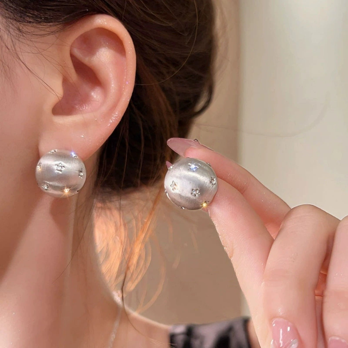ER554 - Stud Earrings