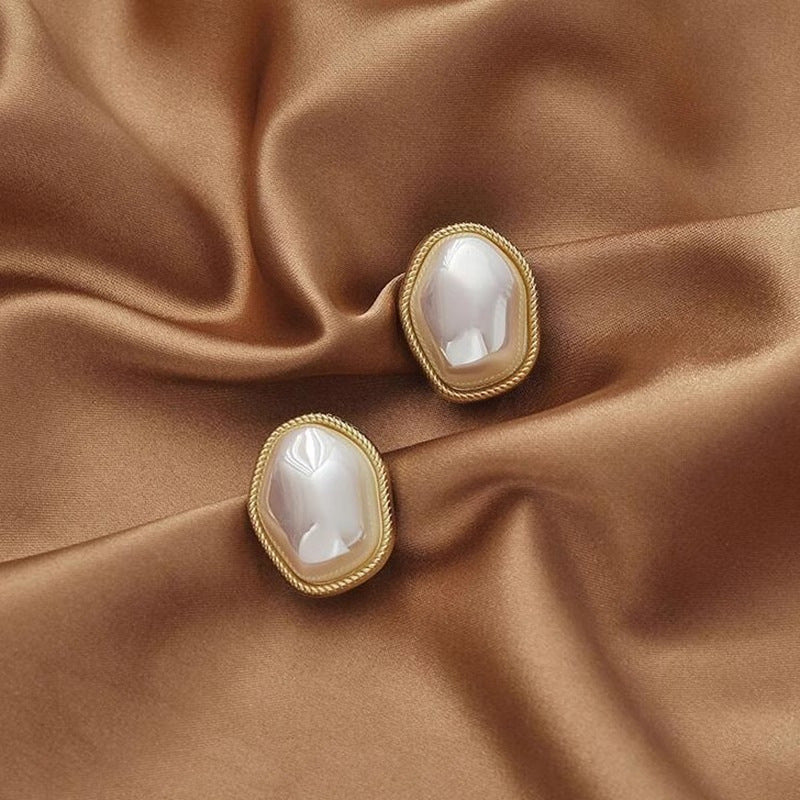 ER558 - French Style Square Pearl Earrings