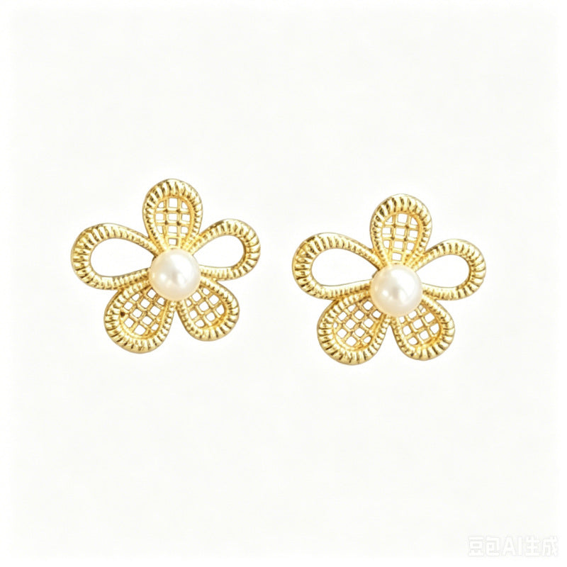 ER529 - Hollowed-out Pearl Flower Earrings