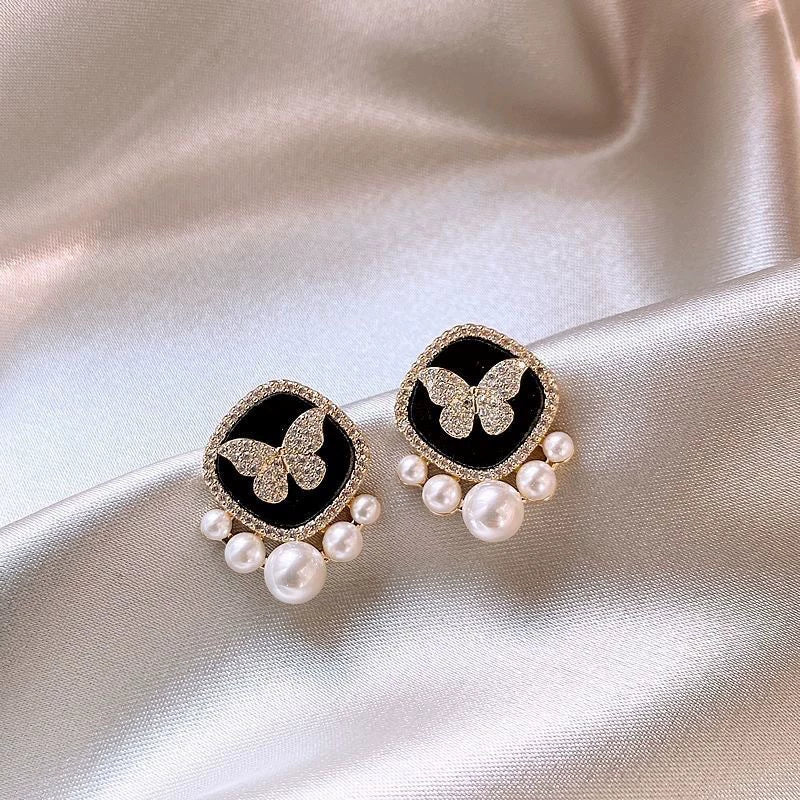 Elegant Butterfly Pearl Stud Earrings