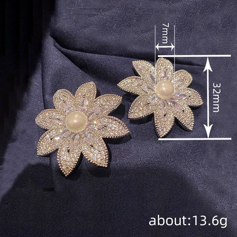 ZER24 - Elegant Floral Earrings