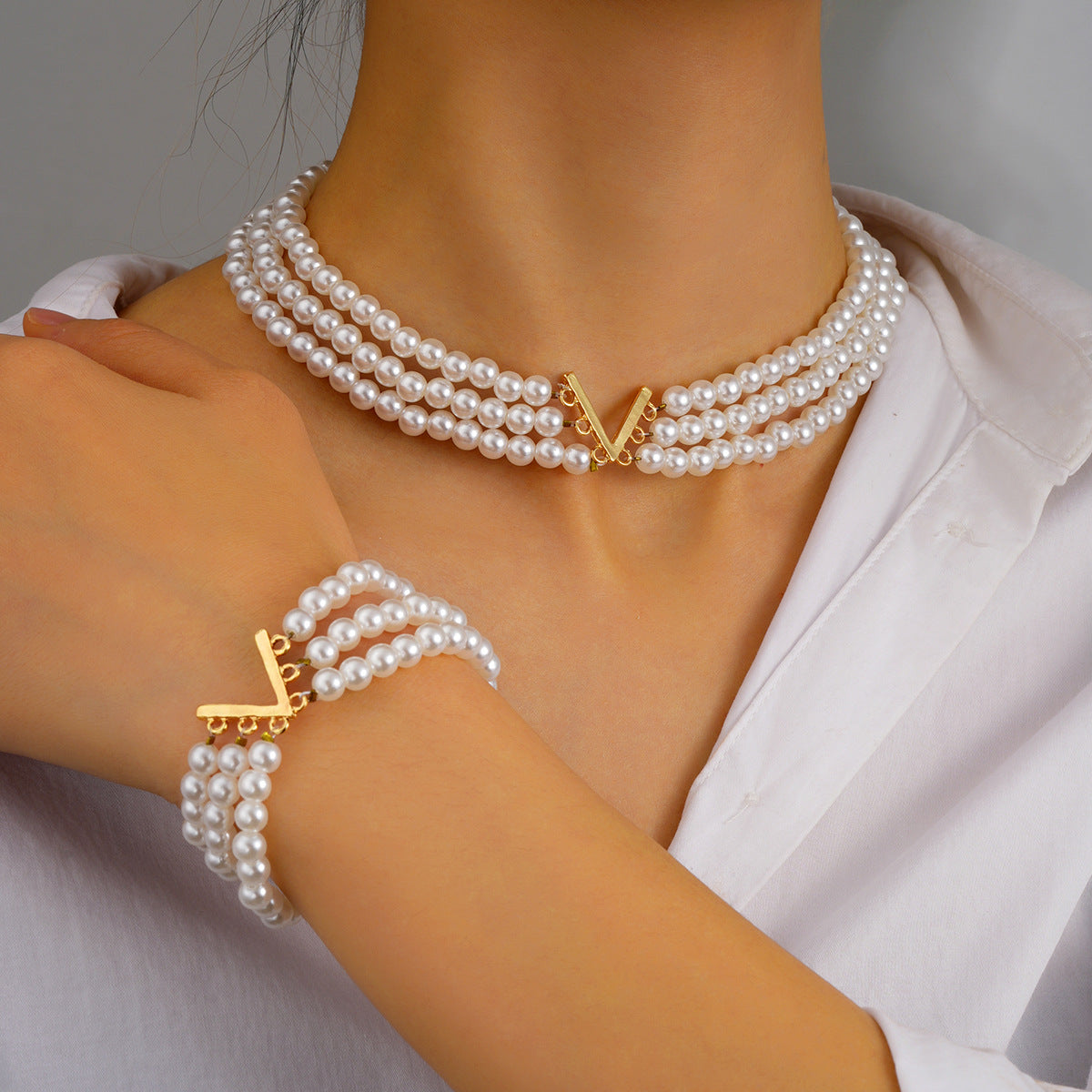Elegant Pearl Choker & Bracelet Set