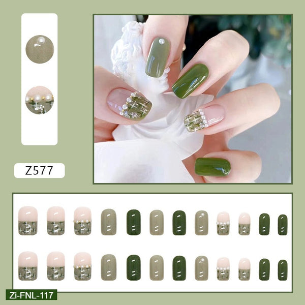 Natural Green Manicure Pearl Diamond Fake Nails  - 24Pcs