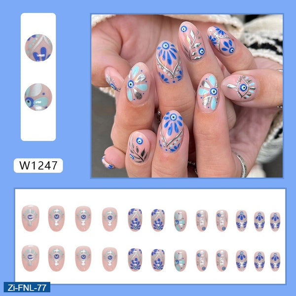 Short Oval Blue and White Totem Mysterious Silver Eye Fake Nails  - 24Pcs