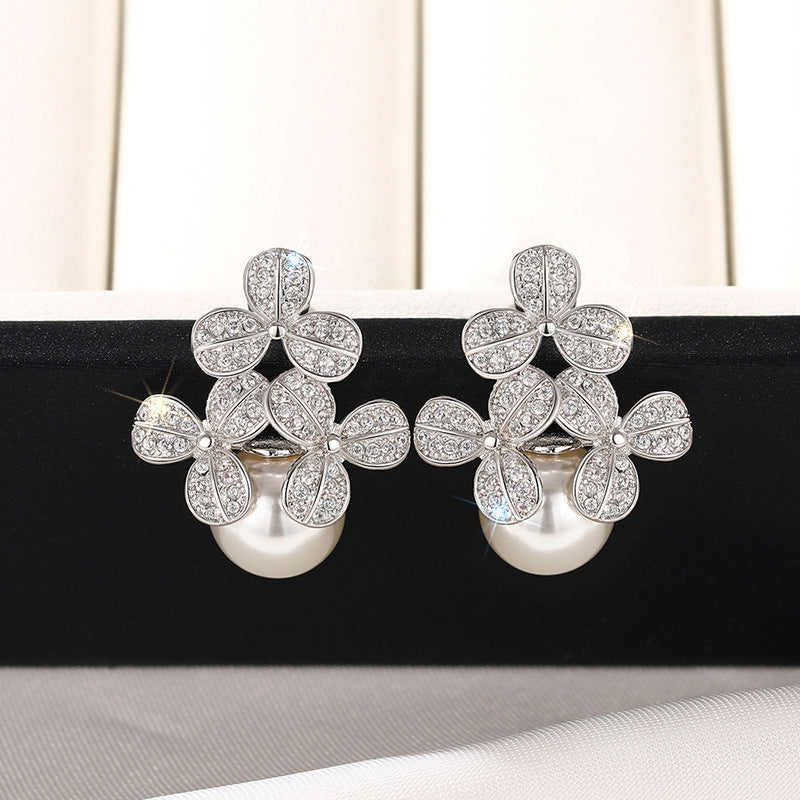 ZER19 - Floral Imitation Pearl Earrings