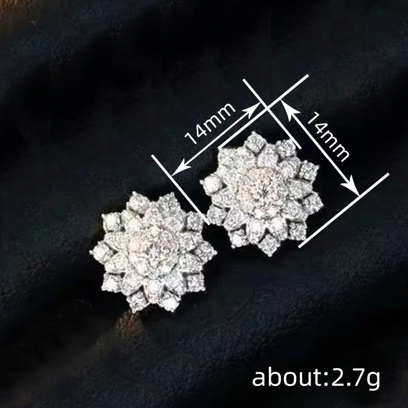 ZER29 - Flower Shaped Stud Earring