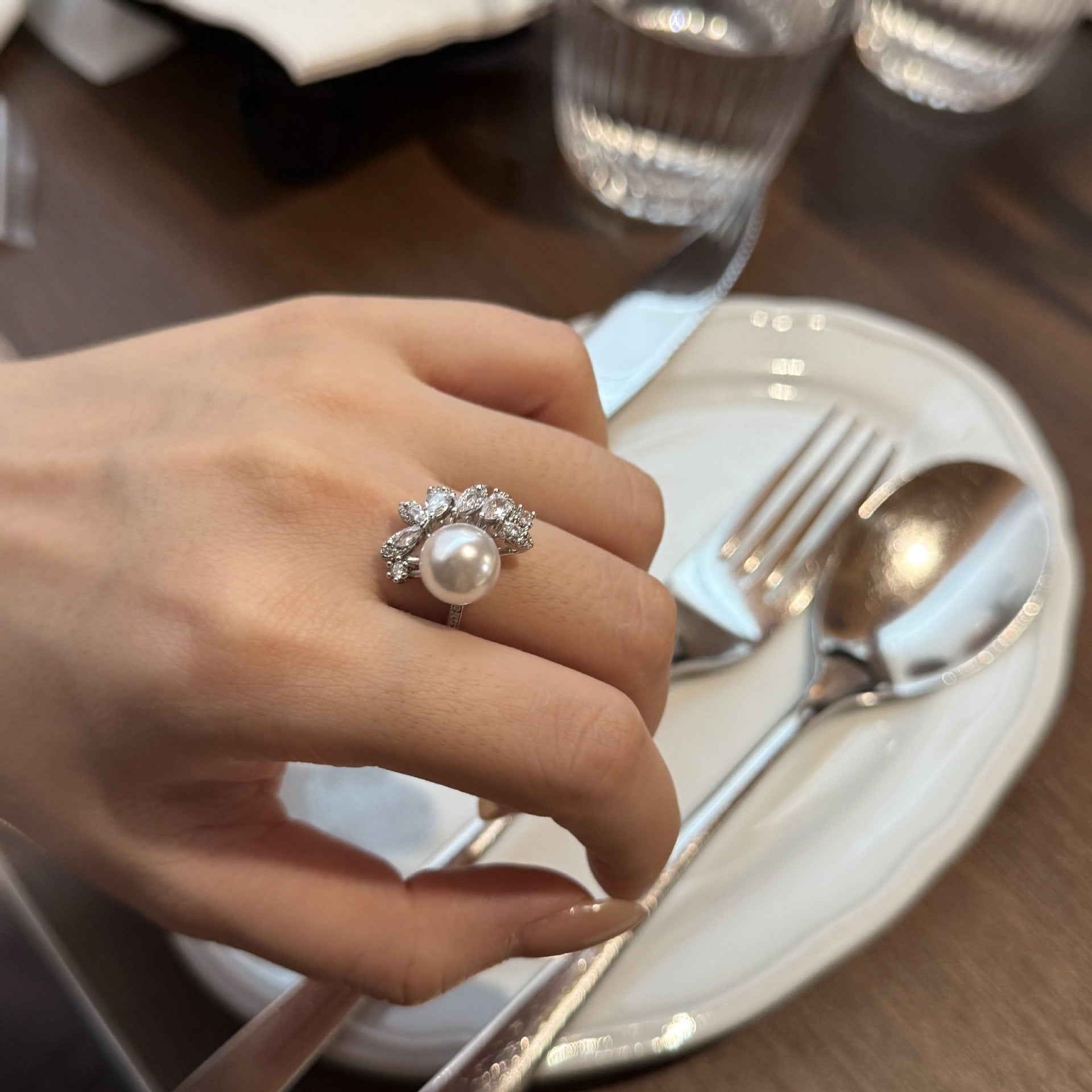 Geometric Hollow Pearl Ring - Adjustable