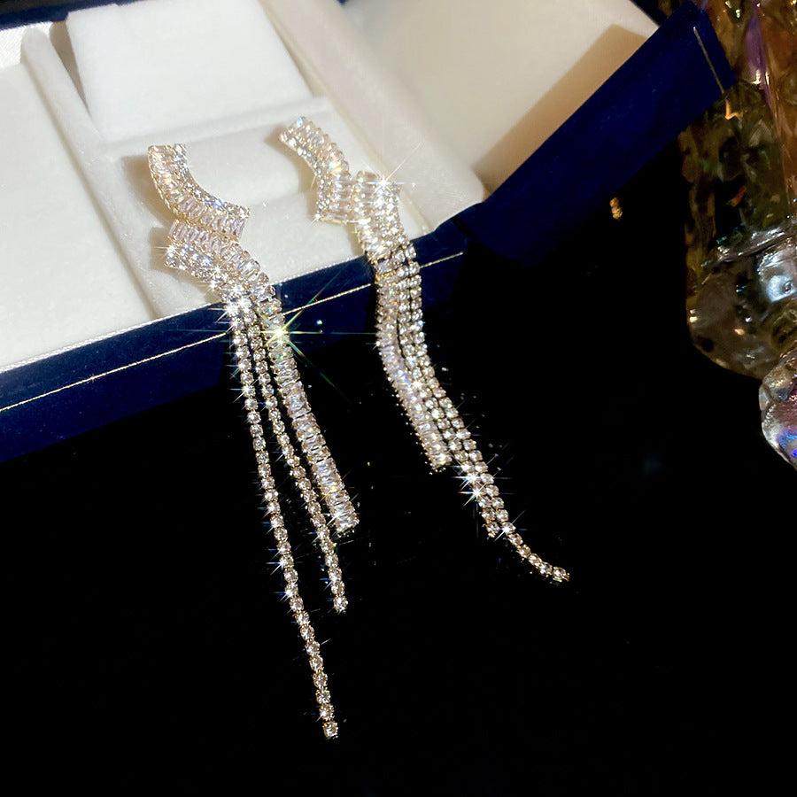 ER529 - Geometric Tassel Earrings