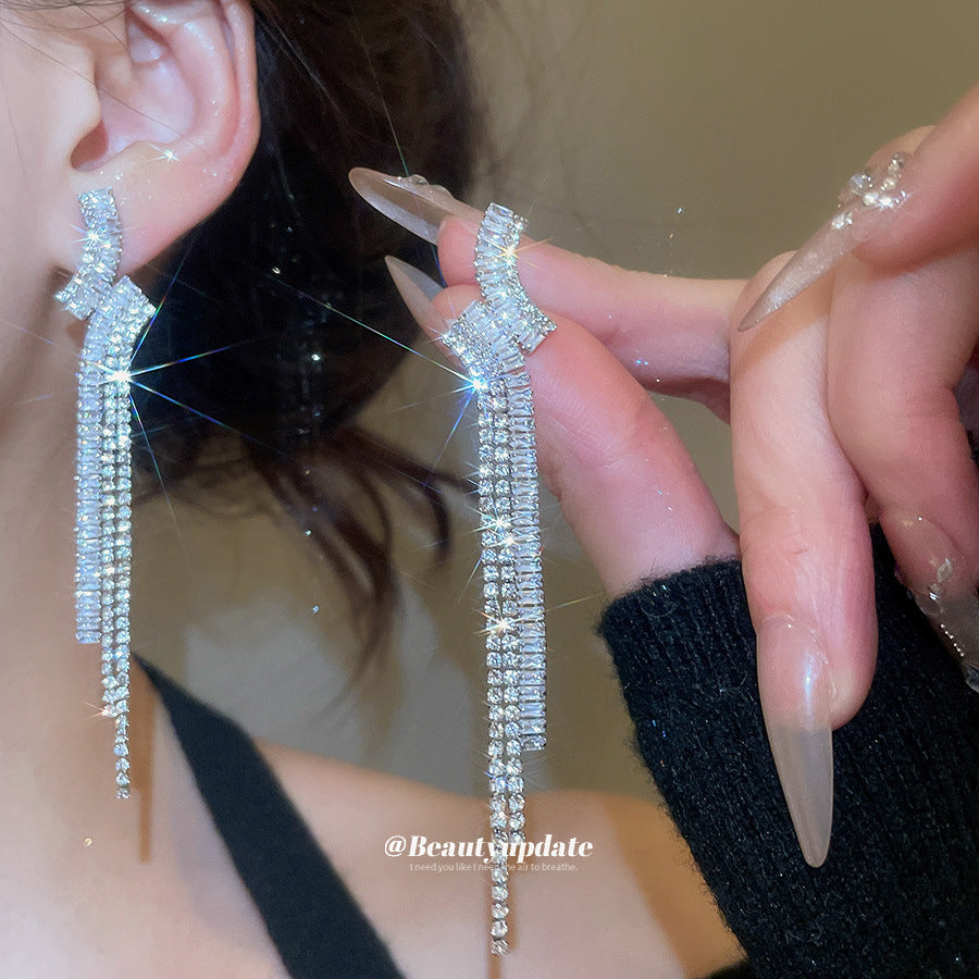 ER529 - Geometric Tassel Earrings