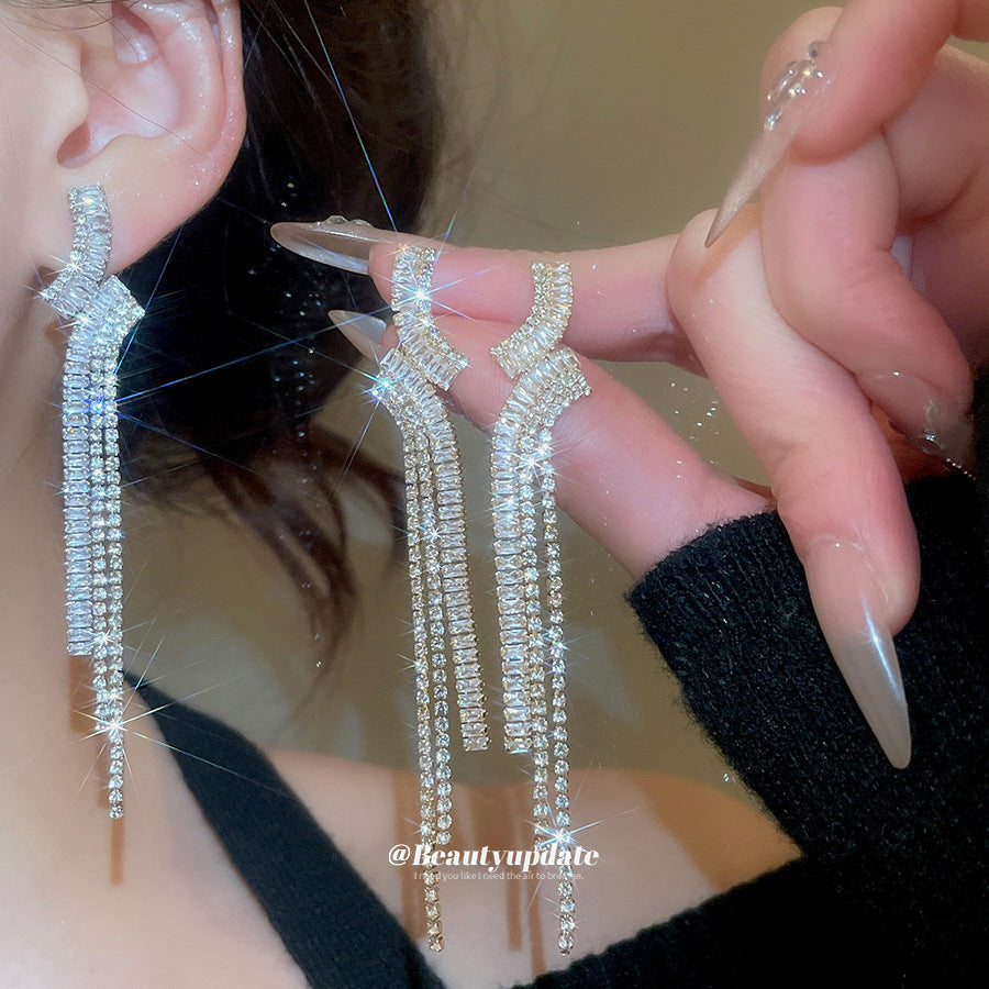 ER529 - Geometric Tassel Earrings