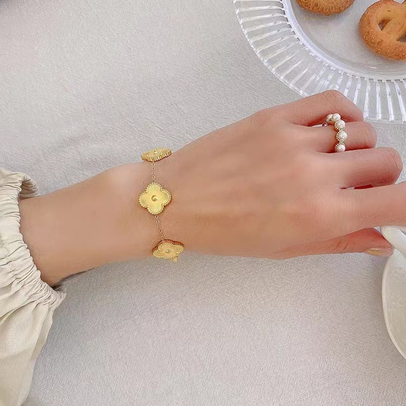 Gold Clover Chain Bracelet | Zi Collection Hub
