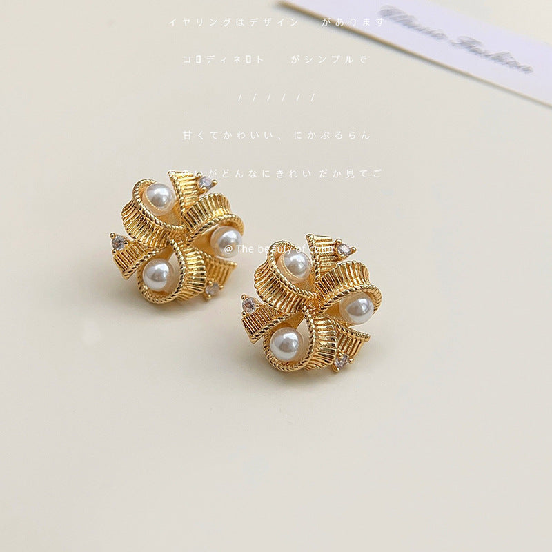 ER490 - Gold Vintage Style Pearl Earrings